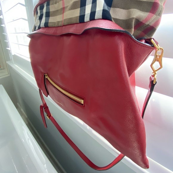 AUTHENTIC BURBERRY CROSSBODY BAG - Picture 9 of 16